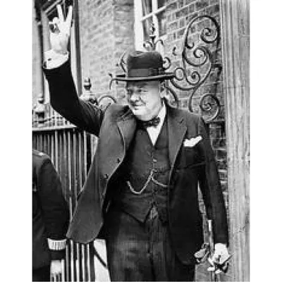 Почему Уинстон Черчилль не хотел, чтобы Елизавета стала королевой |  MARIECLAIRE