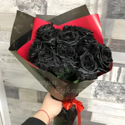 К чему дарят черных розы? Символ подарка черных роз родным и близким | Блог  Семицветик