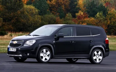 SARANSK, RUSSIA - MAY 17, 2019: Chevrolet Orlando On City Road. Фотография,  картинки, изображения и сток-фотография без роялти. Image 134318142