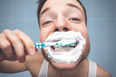 Как правильно чистить зубы? Инструкция от клиники DANA