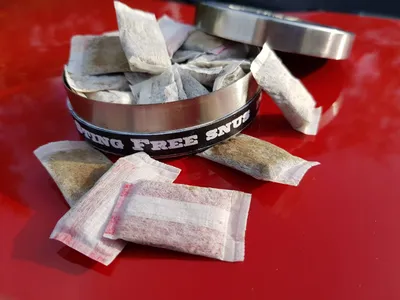 What is snus and how dangerous is it, consequences of use and addiction |  MEDLUX