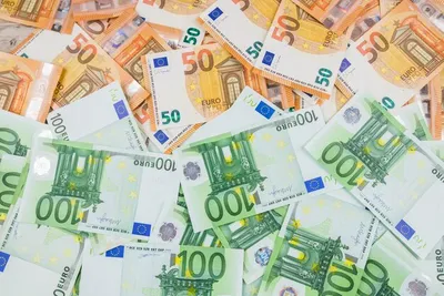 деньги евро стоковое изображение. изображение насчитывающей экономия -  4806977
