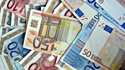 Сувенирные деньги Пачка купюр 200 евро
