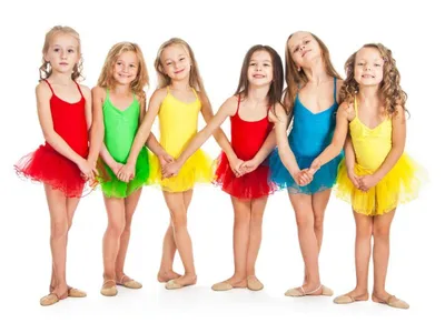 Детские развивающие танцы от 3.5 лет - Эврика - детский развивающий центр
