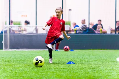 Как и где научить ребенка играть в футбол — Спортмастер Медиа