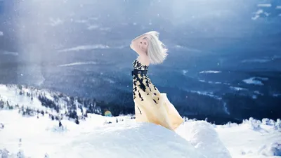 Блондинка со спины зимой - фото и картинки: 55 штук