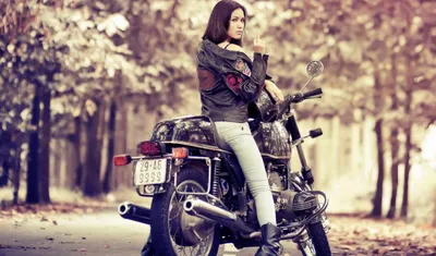 Девушка на мотоцикле арт - фото и картинки abrakadabra.fun