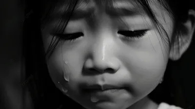 Девушка плачет слёзы крупный портрет | Портрет, Творческий