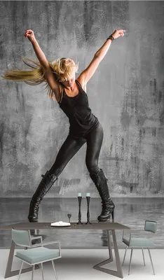 девушка танцует против солнца Стоковое Изображение - изображение  насчитывающей танцор, отражение: 227344315