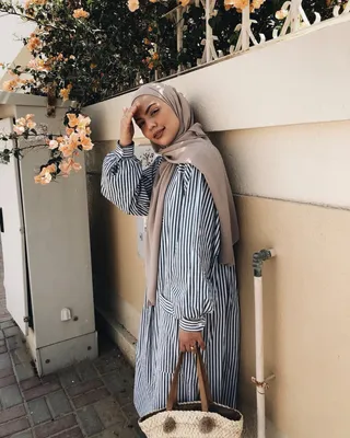 Девушке в хиджабе | Черновик