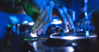 Learn how to DJ online - News - Pioneer DJ News