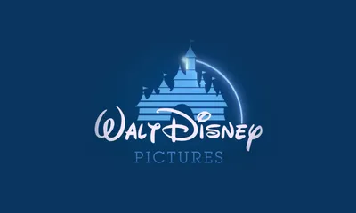 Настоящие принцессы Disney на фотографиях из Диснейленда