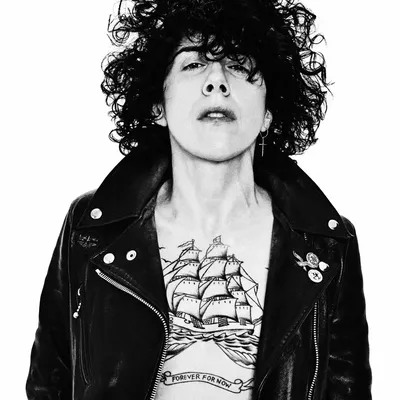 LP Talks Songwriting For Rihanna, Defying Gender Norms And How Music Can  Change The World | Glamour UK