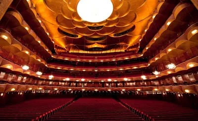 Phantom of the Opera' closes on Broadway with Andrew Lloyd Webber