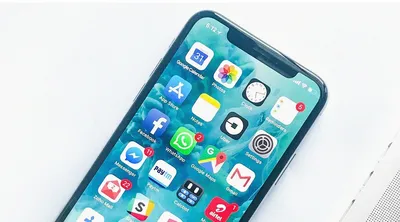 Замена чёлки в iPhone на отверстие в экране не имеет никакого смысла |  AppleInsider.ru