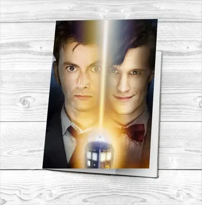 Обои на рабочий стол ТАРДИС / TARDIS из сериала Доктор Кто / Doctor Who с  надписью Dont blink angels inside / Не моргай, ангелы внутри, обои для  рабочего стола, скачать обои, обои бесплатно