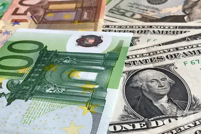 Есть два сценария»: что делать с долларами на руках - Газета.Ru
