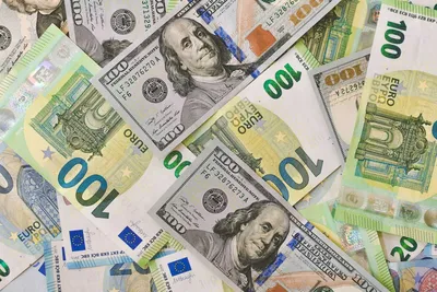 Что россиянам делать с долларами и евро — Секрет фирмы
