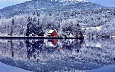 Дом на зимнем озере скачать фото обои для рабочего стола