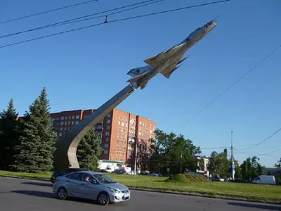 Памятник Самолет – СУ-9 - Архитектура, Памятные места, Пенза г.