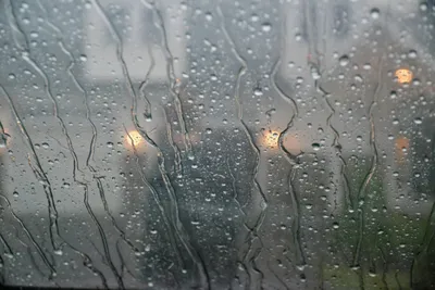 Капли дождя на стекле | Природа, Дождь за окном, Эстетика