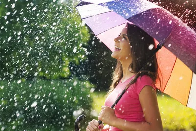Картина \"Счастливый дождь\" Влюбленные под зонтом. Двое купить в  интернет-магазине Ярмарка Мастеров по цене 3000 ₽ – OZV2YRU | Картины,  Самара - доставка по России
