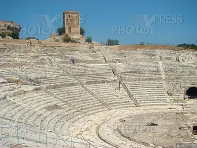 Древнегреческий театр в Hierapolis, Турции Стоковое Фото - изображение  насчитывающей греческо, старо: 166879716