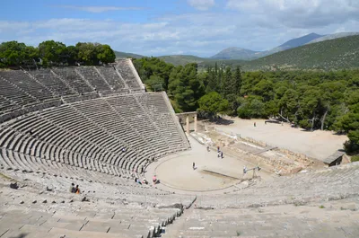 Самый древний театр в мире расположена тут в Греции🇬🇷✈️ | Instagram