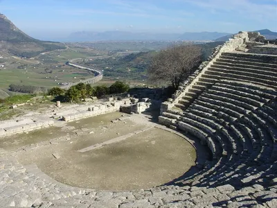 Греческий театр в Сиракузах - стоит увидеть путешественнику