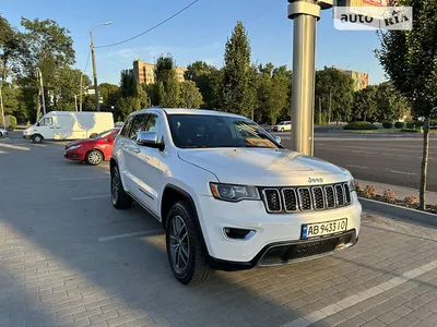 До России добрался «спортивный» Jeep Grand Cherokee — Motor