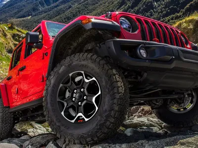 Самый дорогой Джип - 700-сильный американский УАЗик Jeep Wrangler «Вандал»!  #ДорогоБогато №37 - YouTube