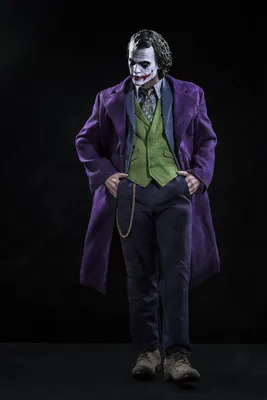 The Joker 1/4 Scale Action Figure - Heath Ledger The Dark Knight – NECA