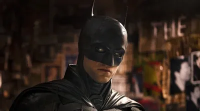 Отредактированное изображение из вырезанной сцены \"Бэтмена\" показывает  полное лицо известного злодея