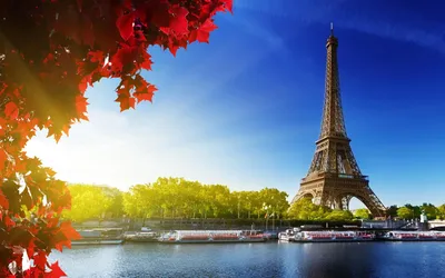 У Парижі 126 років тому відкрили Ейфелеву вежу