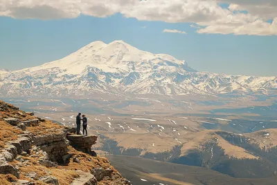 Скачать обои Гора Эльбрус на Кавказе на рабочий стол из раздела картинок  Горы