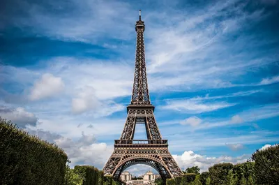 Эйфелева башня на закате в Париже Стоковое Фото - изображение насчитывающей  поле, памятник: 179220302