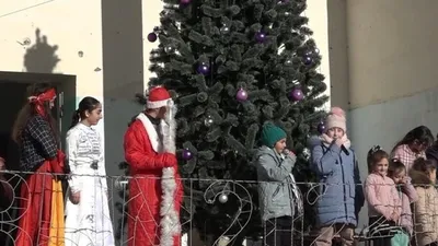 Настольная елочка Веселые фанты