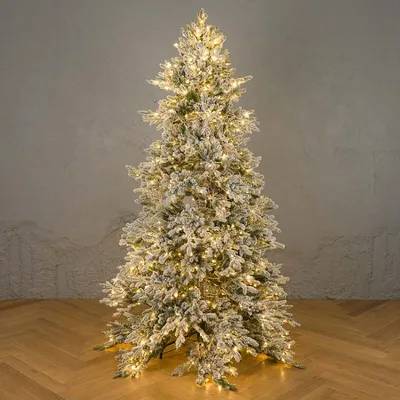 Рождественская елка на зимнем фоне, Декоративные рождественские обои,  художественная иллюстрация, нарисованная акварелью Иллюстрация штока -  иллюстрации насчитывающей спрус, сезонно: 164884162