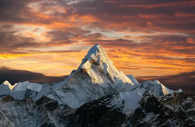 Эверест: интересные факты о высочайшей вершине мира