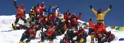 Гора сюрпризов: Эверест \"подрос\" почти на метр | Euronews
