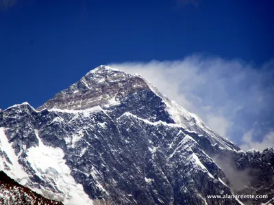 DJI Mavic 3 - Flying Over Mount Everest - YouTube