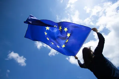 История евроинтеграции: как Украина стремилась в Евросоюз — 01.06.2022 —  Статьи на РЕН ТВ