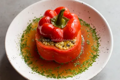 Фаршированный перец в томатном соусе в духовке: рецепт с фото и видео