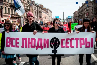 Феминизм vs традиционные ценности – митинги прошли в Нур-Султане и Алматы -  12.03.2022, Sputnik Казахстан
