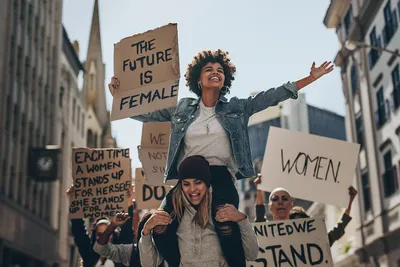 7 фильмов и лекций про историю феминизма - Горящая изба