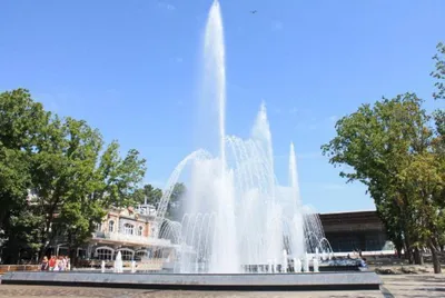 декоративная вода фонтана стоковое изображение. изображение насчитывающей  фонтан - 11067111