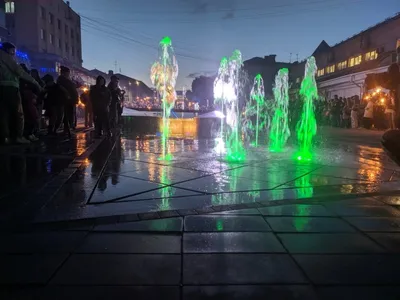 В Ливнах завершилось строительство фонтана на площади Победы