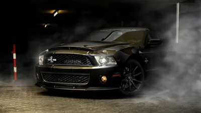 Обои на рабочий стол Ford Mustang Shelby / Форд Мустанг Шелби на черном  фоне с туманом, обои для рабочего стола, скачать обои, обои бесплатно