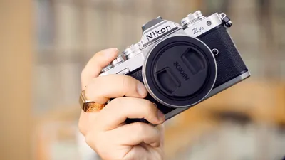 Фотоаппарат пленочный зеркальный \"Nikon F90\" с объективом \"Nikon AF 50 mm  f/1.8\"