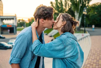 18 видов поцелуев и их значение